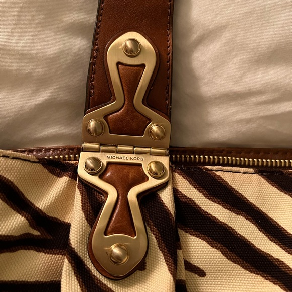 Vintage Michael Kors Zebra Print Bag Leather Canvas Brass/Gold Exterior Hardware - Picture 10 of 12